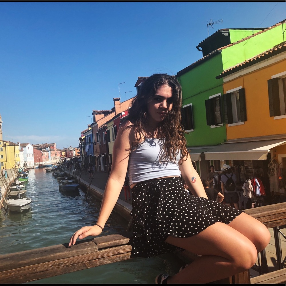 Meet your Posher, Gabriella